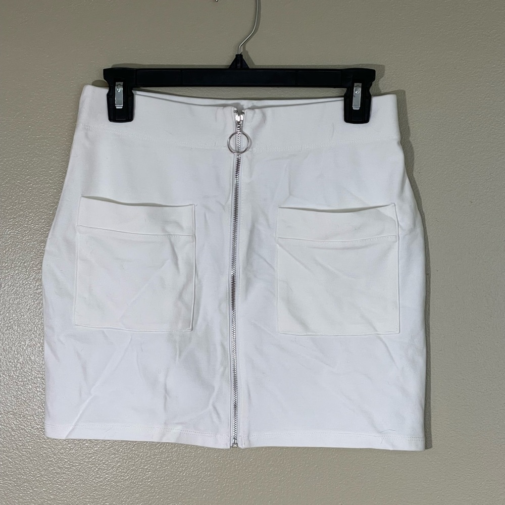 Casual White Mini Skirt